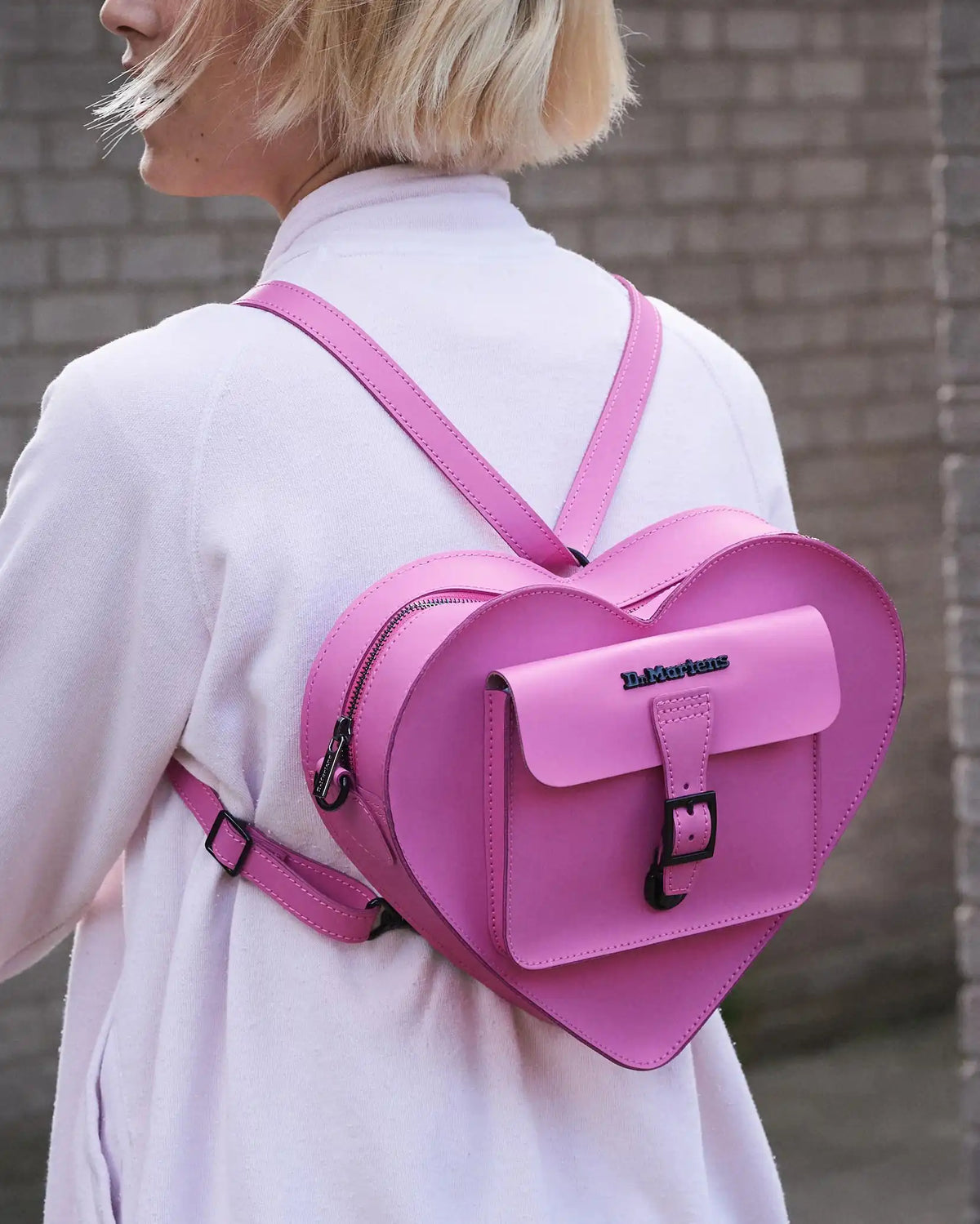 Kiev Leather Hardware Heart Shaped Bag